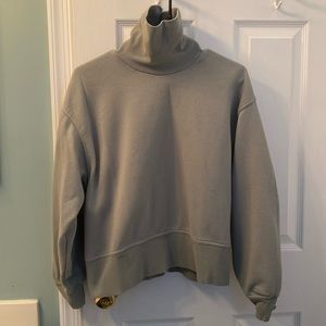 Green turtle neck crewneck
